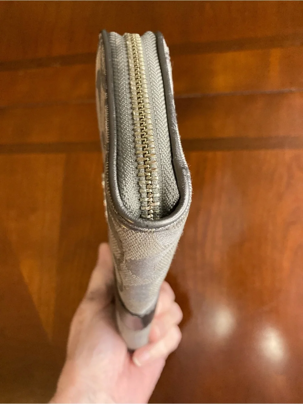 Coach Julia Op Art Y2K Metallic Signature Accordion Zip Around Wallet LIKE NEW